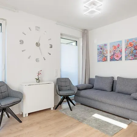 Modernes Mit Terrasse & Garten, Parkplatz & 24h Self-check-in * Ibbenbüren