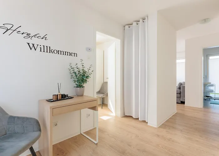 Modernes Mit Terrasse&garten, Parkplatz&self-check-in Apartment *